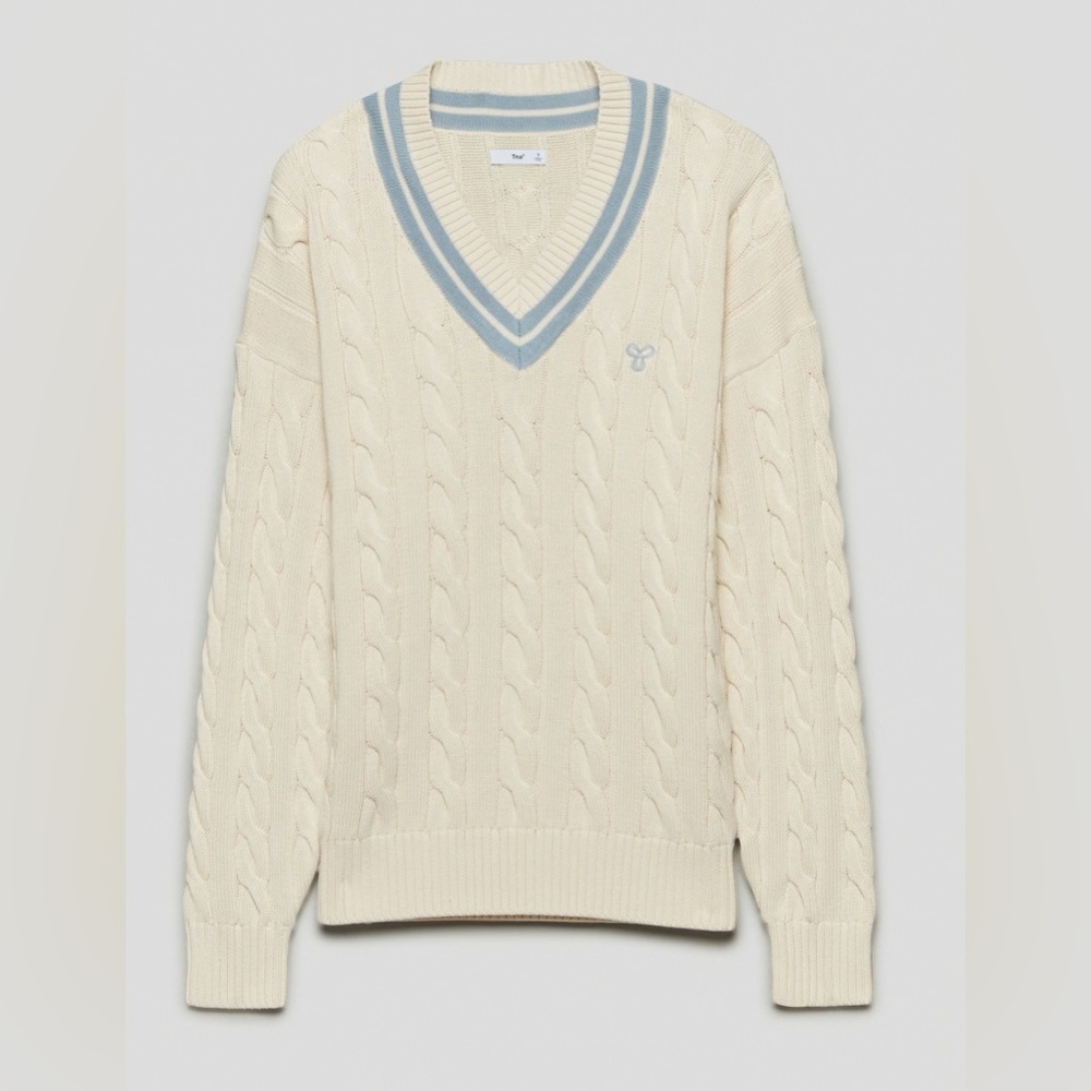 TNA Clay Sweater Off-White and Blue Cable Knit V-Neck Sweater, Medium